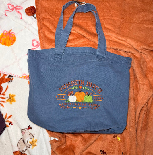 Pumpkin patch farm (sweatshirt)